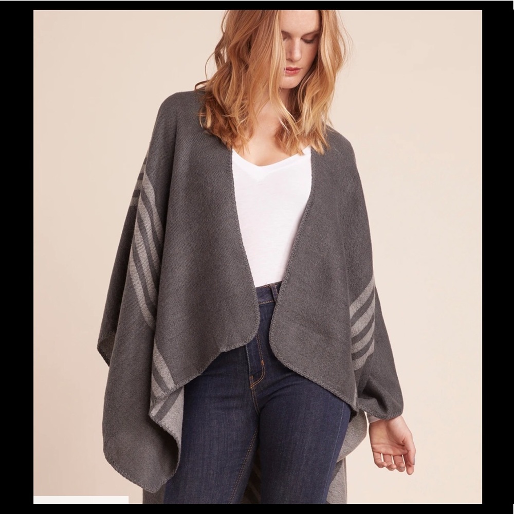 Charcoal Bb Dakota Poncho